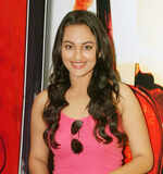 Sona promotes 'Joker' on radio