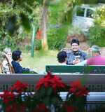 Aamir, Kiran's wedding anniversary