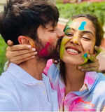 These PDA pictures of Mira Rajput and hubby Shahid Kapoor are simply unmissable